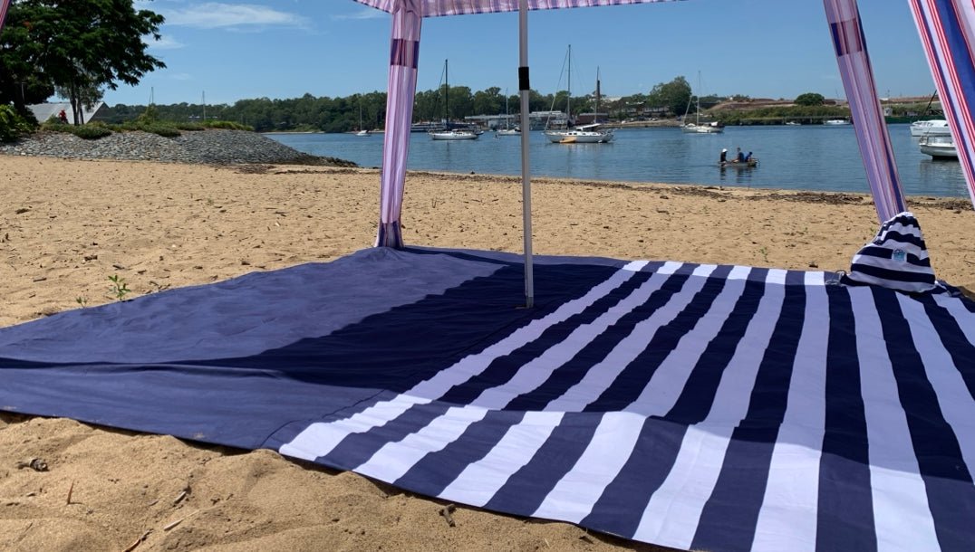 3.3m x 3.3m Navy Stripe Beach Mat with Hole + Beach Bag